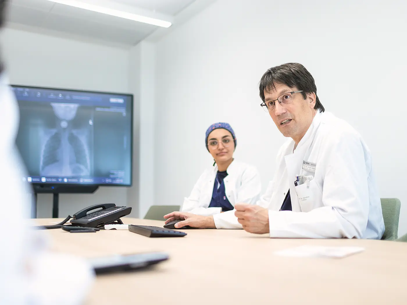 Prof. Dr. Andreas Gerstner Besprechung